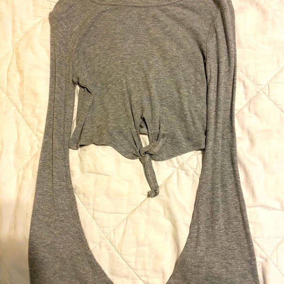 grey long sleeve crop top - Picture 1 of 1